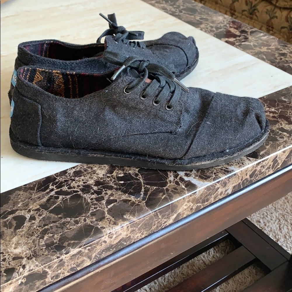 Toms shoes